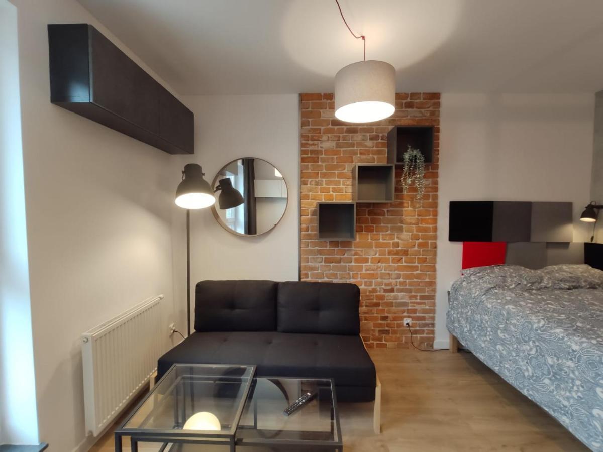 Red Wall Apartment In The Old Town Gdańsk Exterior foto